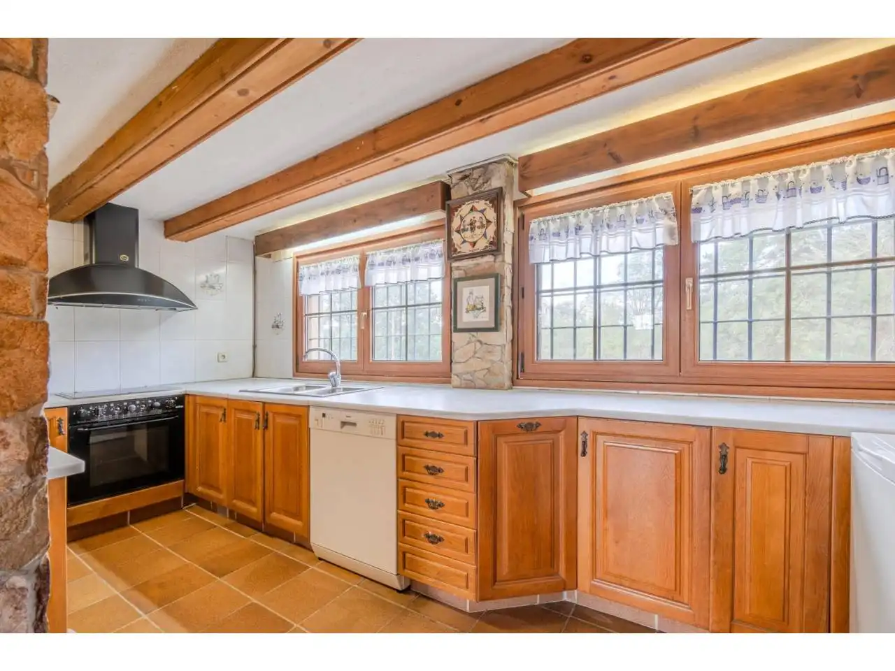Cocina de Finca rústica en venta en Sils con Calefacción, Jardín privado y Terraza