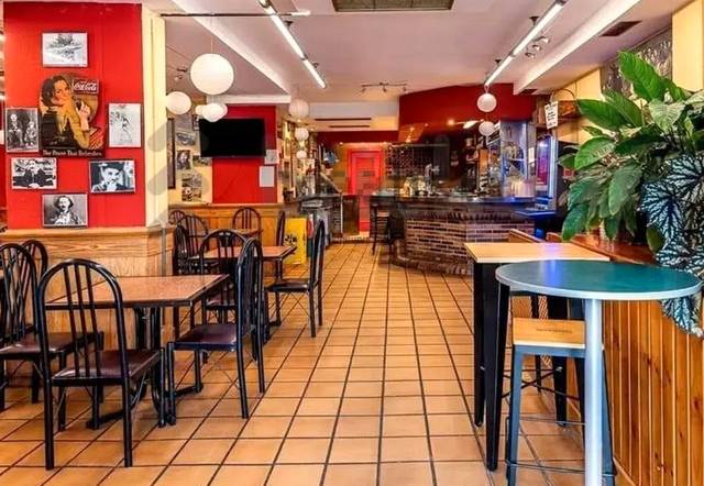 Local comercial en Alquiler en Monte Rozas