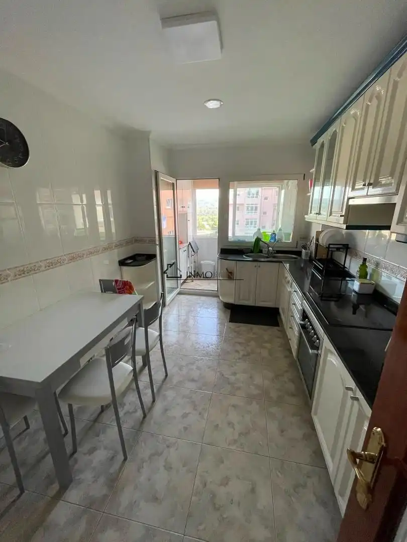 Cocina de Piso en venta en A Estrada  con Calefacción, Terraza y Trastero