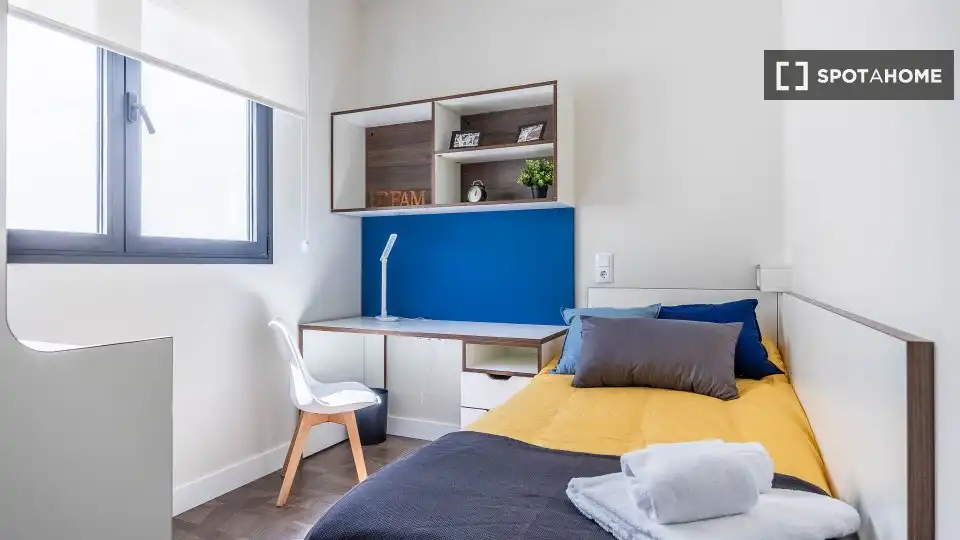 Room in Sector Sur - La Palmera - Reina Mercedes