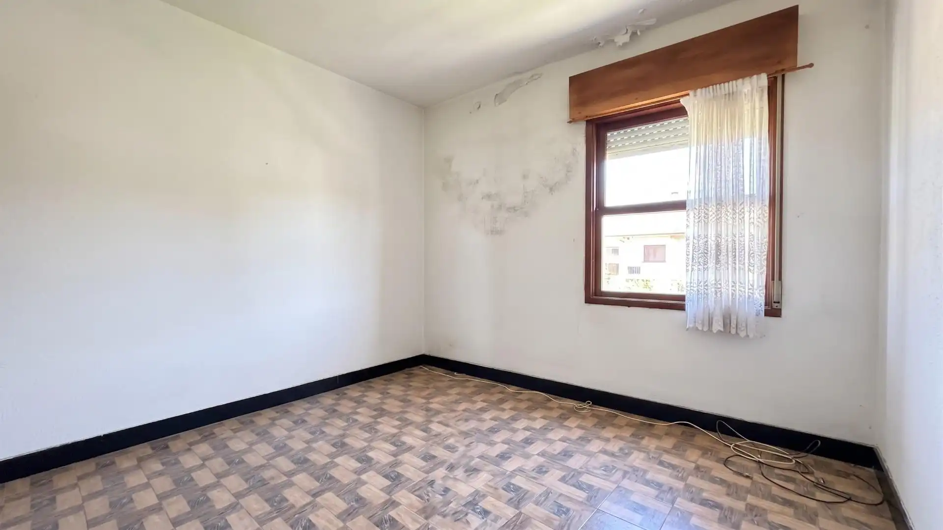 Flat for sale in Vigo   with Storage room