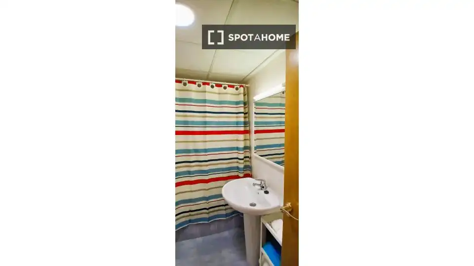 Bathroom of Study for share in Murcia  with Air Conditioner, Terrace and Furnished