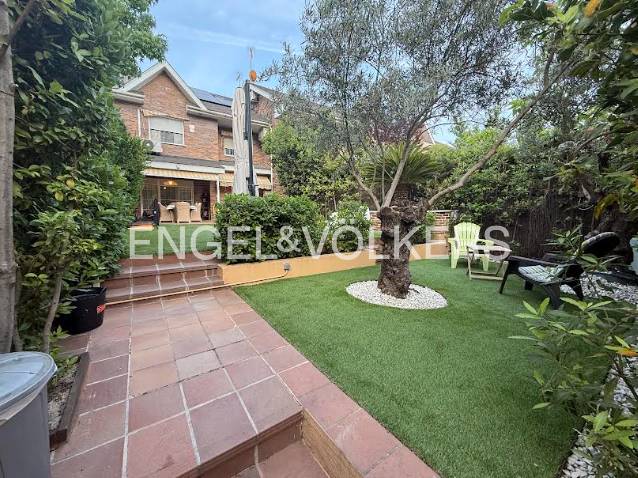 Casa-chalet en Alquiler en Villanueva de la Cañada ciudad