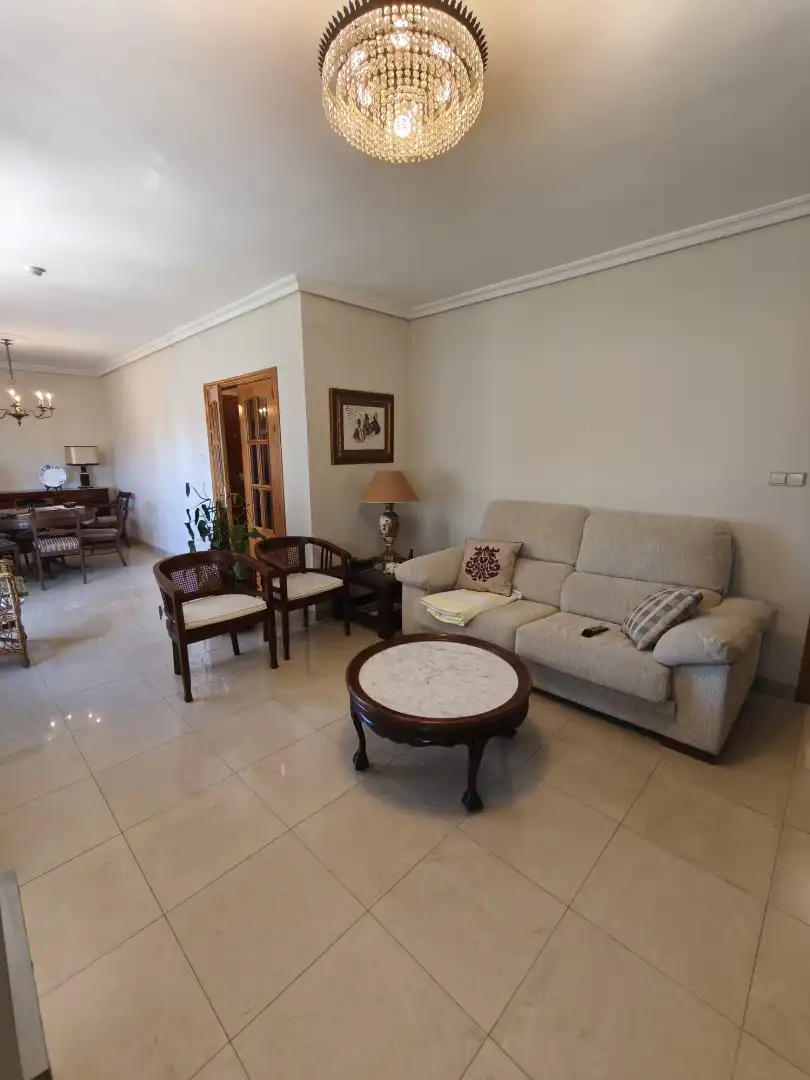 Wohnzimmer von Wohnung zur Miete in Sevilla mit Klimaanlage, Heizung und Terrasse