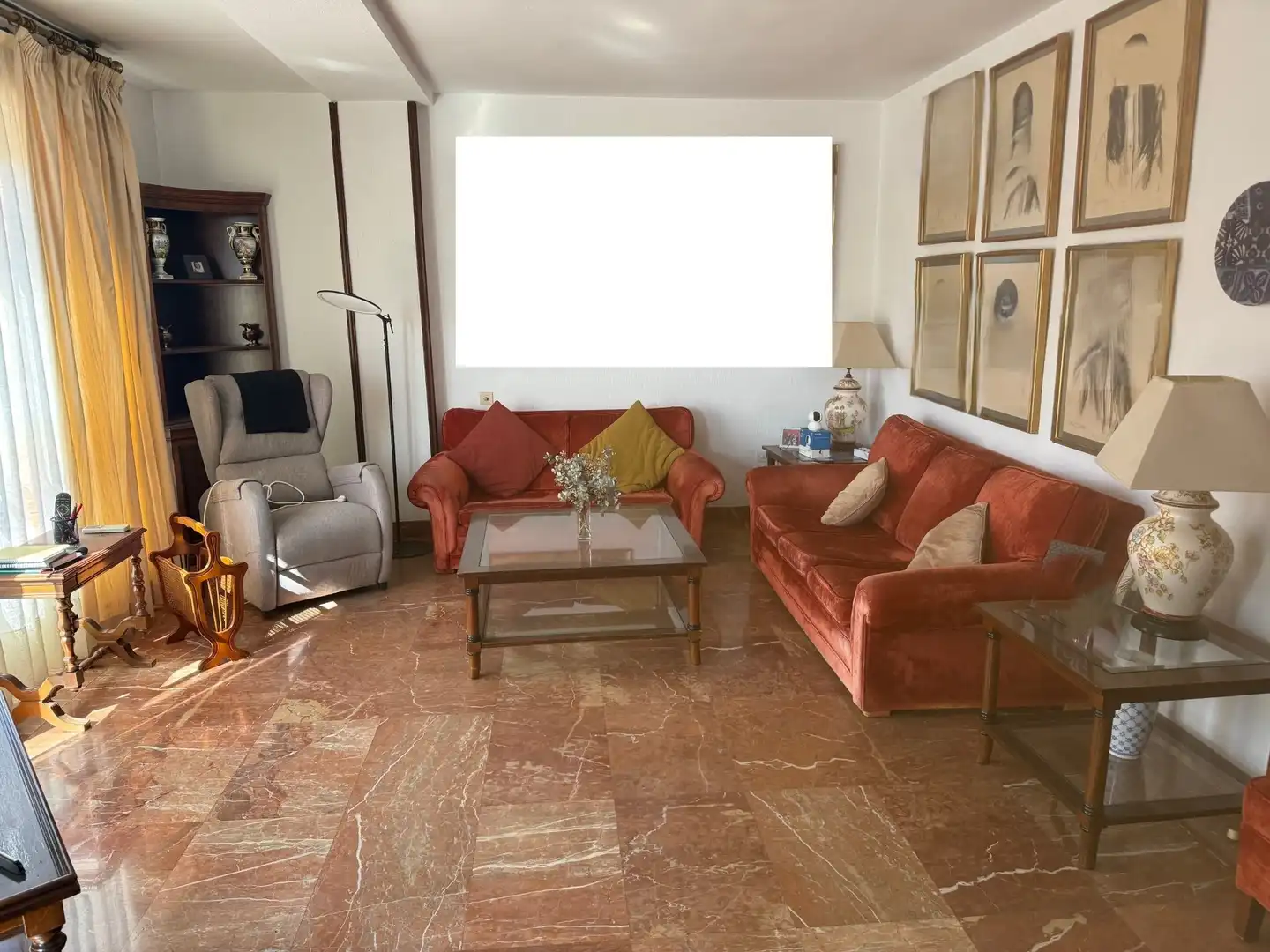 Sala de estar de Piso en venta en Almería con Amueblado