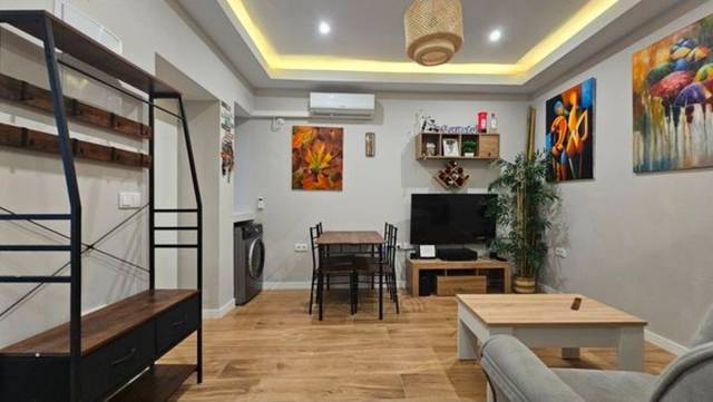 Piso en Venta en Calle Pozo del Olivar, 19-21 en Divina Pastora - La Yeguada