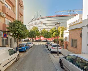 Vista exterior de Casa o xalet de lloguer en  Sevilla Capital amb Aire condicionat, Terrassa i Traster