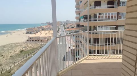 Foto 3 de Apartamento en venta en Avenida Virgen del Carmen, Los Europeos, Torrevieja