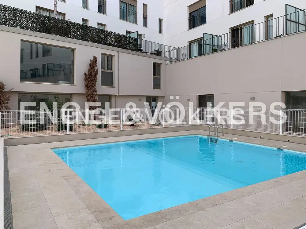 Piscina de Piso de alquiler en Valencia con Aire acondicionado, Calefacción y Jardín privado