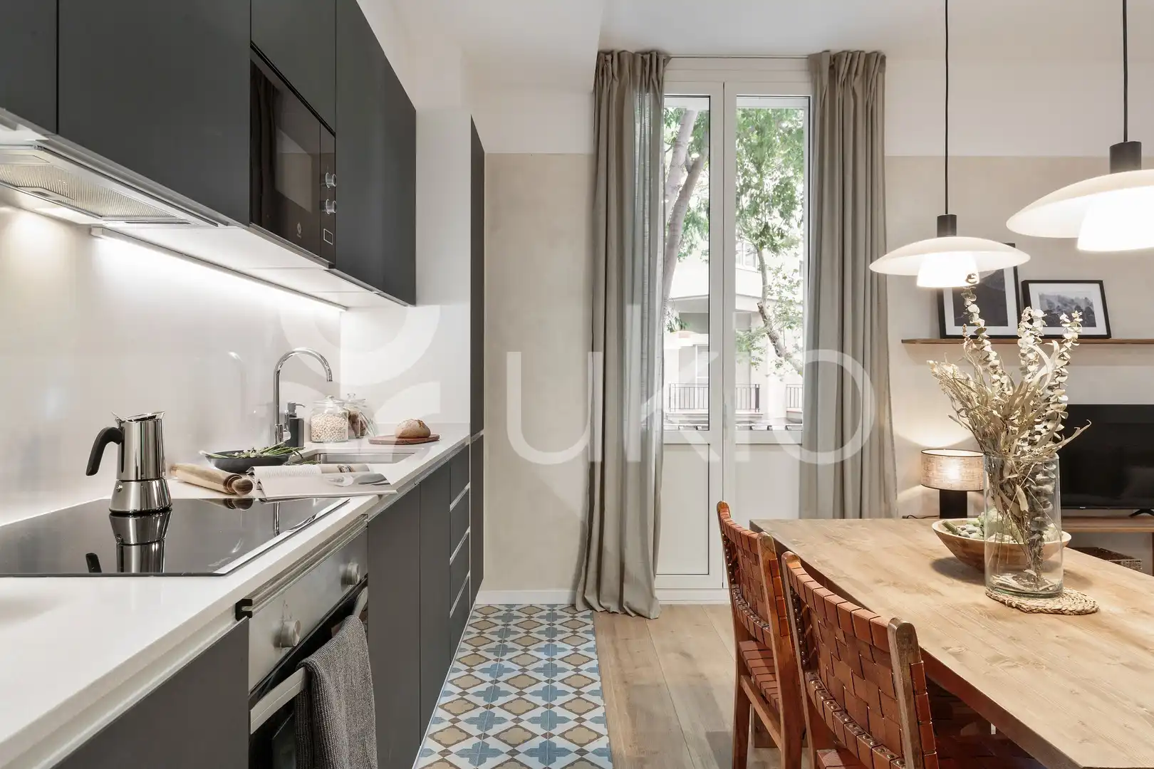 Cocina de Apartamento de alquiler en Barcelona con Aire acondicionado, Calefacción y Amueblado