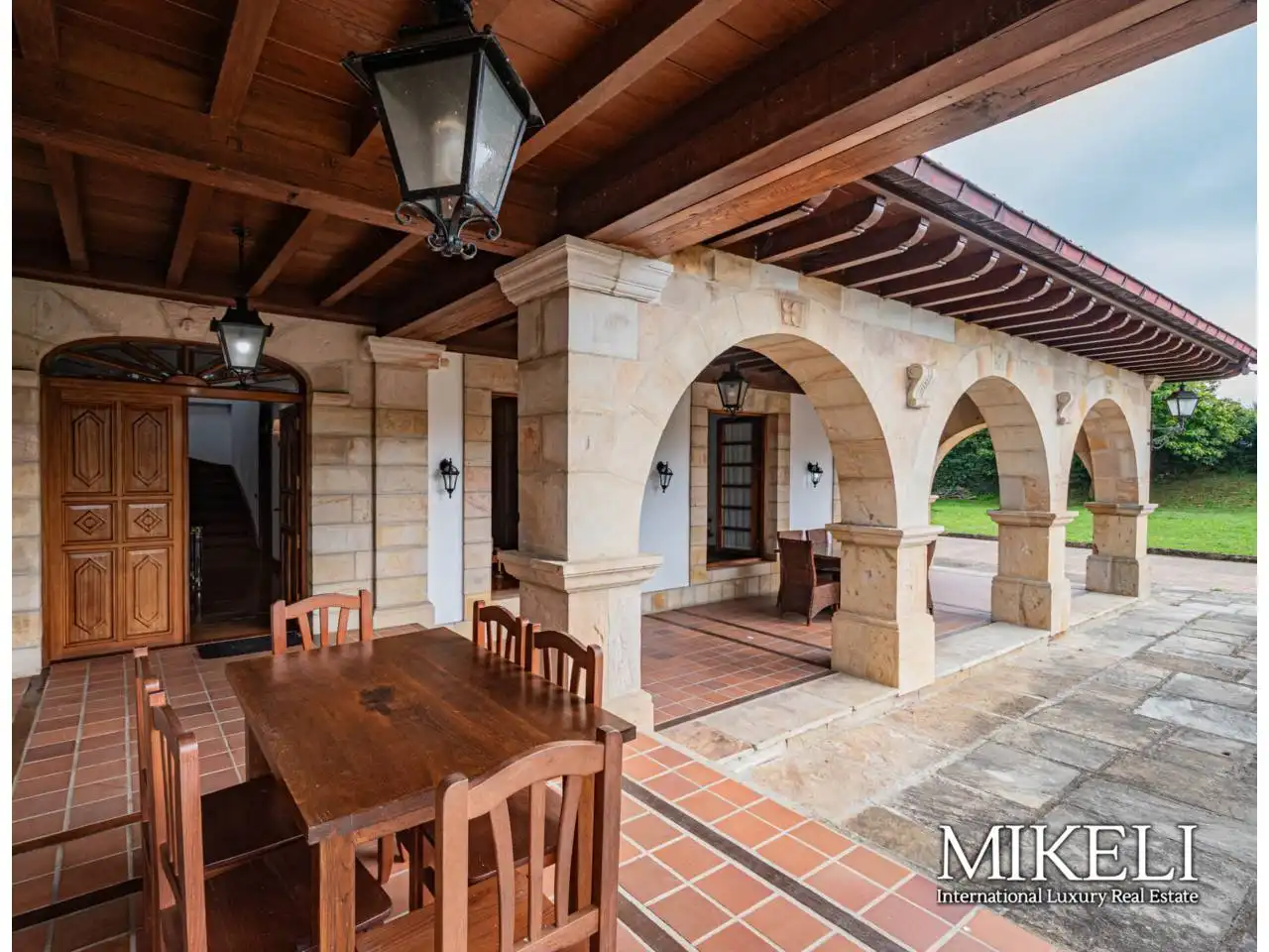 Terraza de Casa o chalet en venta en Santillana del Mar con Calefacción, Jardín privado y Parquet