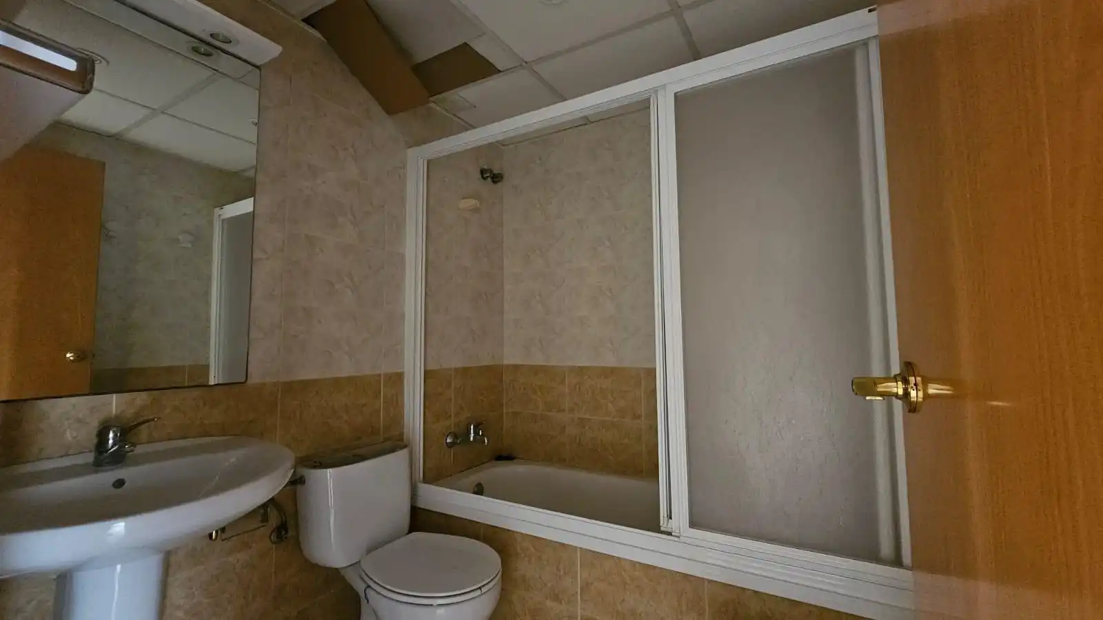 Bathroom of Flat for sale in Calafell  with Private garden, Terrace and Balcony
