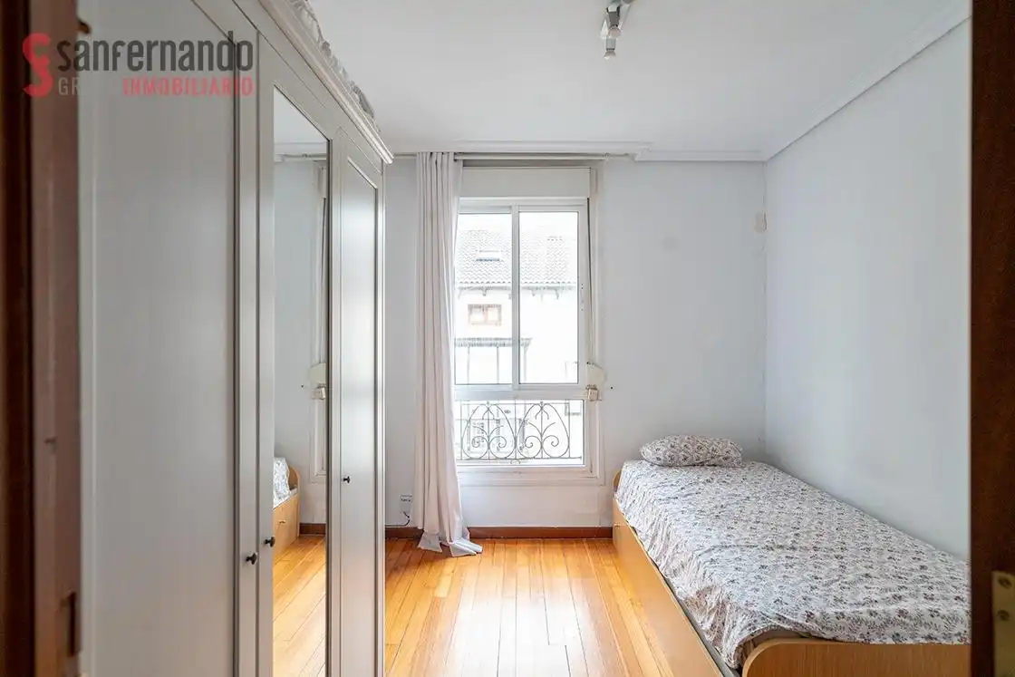 Habitación de Piso en venta en Santander con Calefacción y Parquet