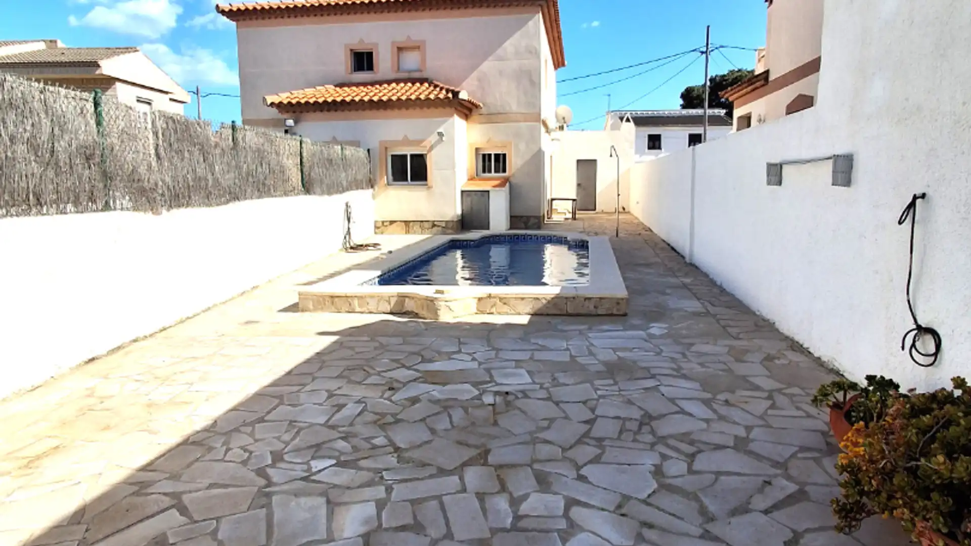 Piscina de Casa adosada en venta en Mont-roig del Camp con Aire acondicionado, Jardín privado y Terraza