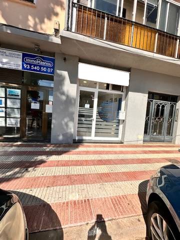 Local comercial en Alquiler en Plaça Ramon i Cajal en Masnou Alt
