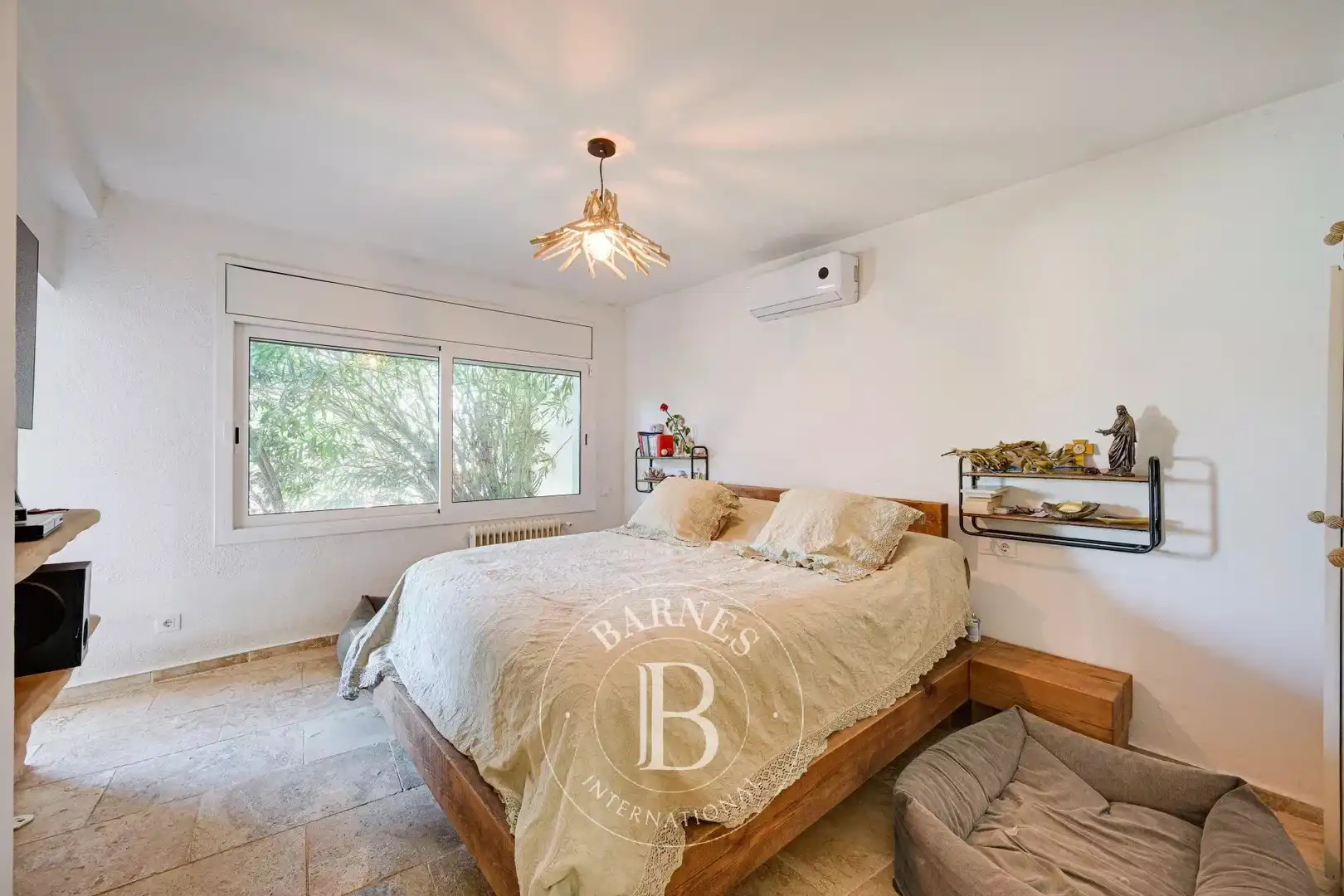 Country homes for sale in Montbarbat