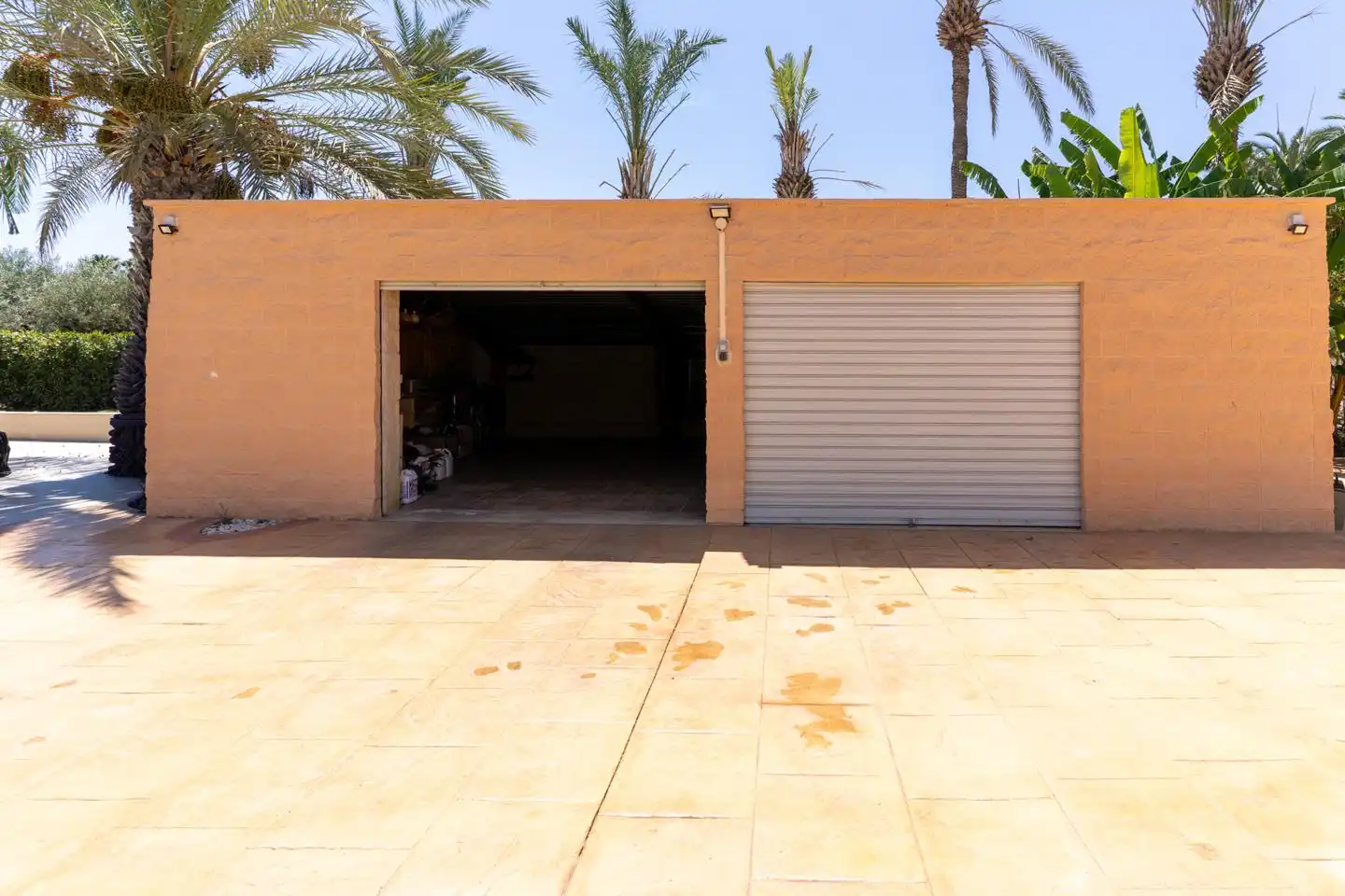 Exterior view of Houses for sale in Elche / Elx  with Air Conditioner, Private garden and Terrace
