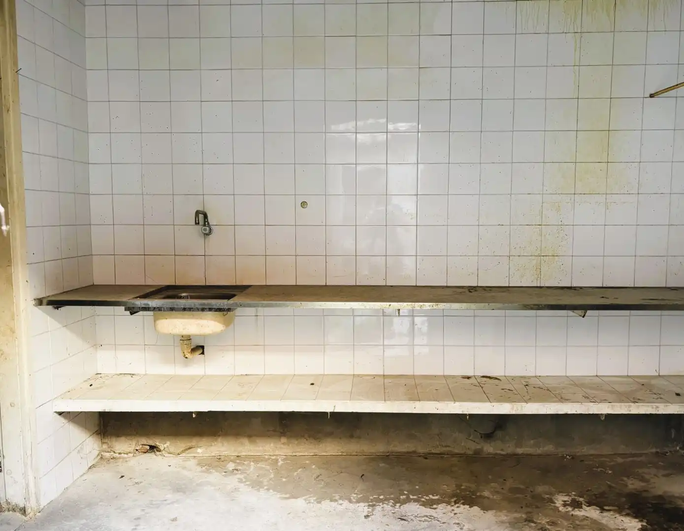 Badezimmer von Geschaftsraum zum Verkauf in Barbens