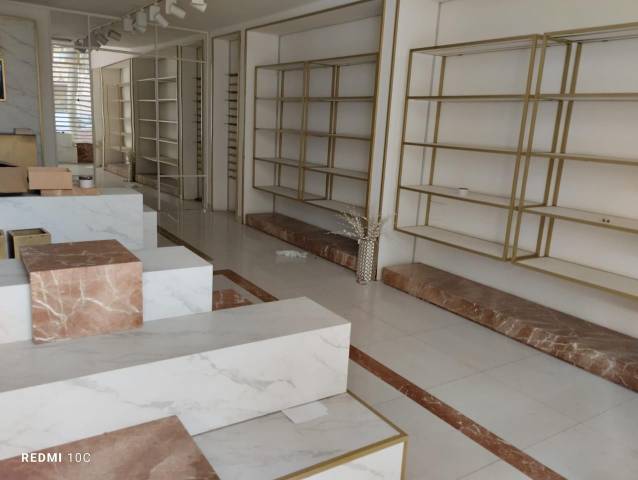 Local comercial en Alquiler en El Industrial