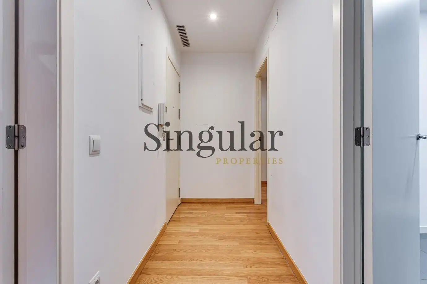 Habitación de Piso en venta en Barcelona con Calefacción y Balcón