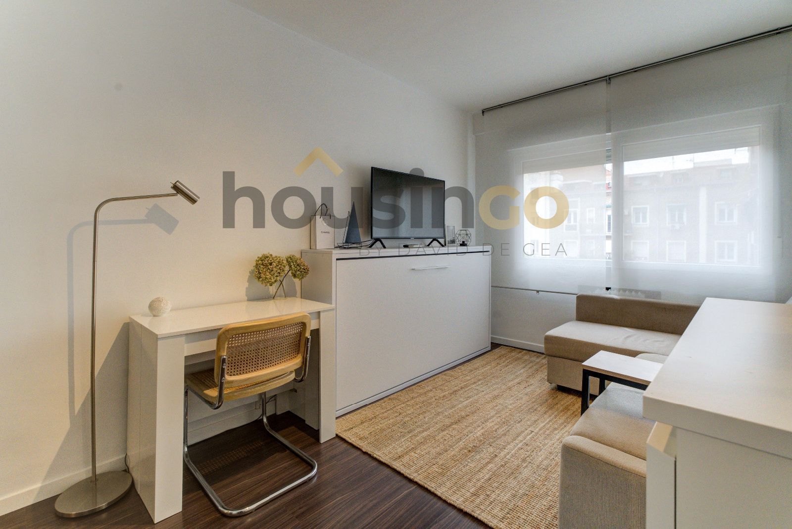 Living room of Study to rent in  Madrid Capital  with Air Conditioner, Heating and Furnished