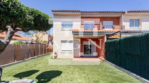Preciosa casa pareada OPORTUNIDAD EN VILAFORTUNY CAMBRILS
