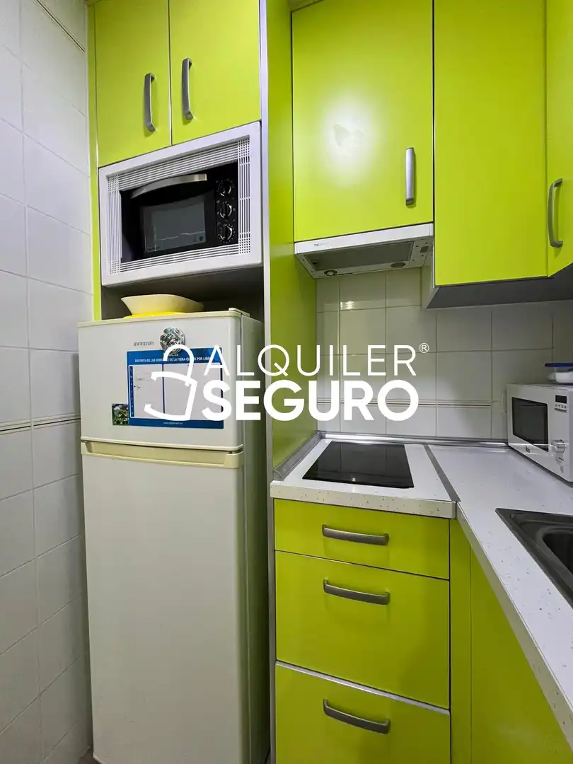 Küche von Wohnung zur Miete in Madrid mit Möbliert