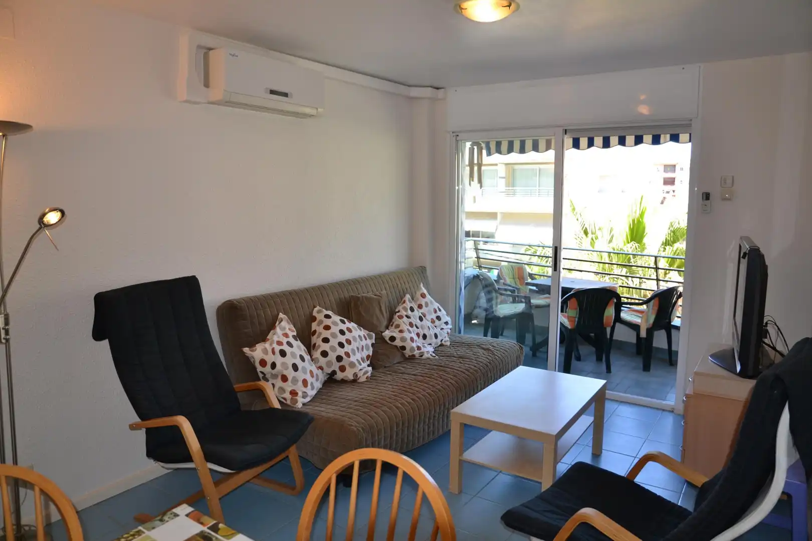 Living room of Flat for sale in L'Estartit  with Air Conditioner, Heating and Washing machine