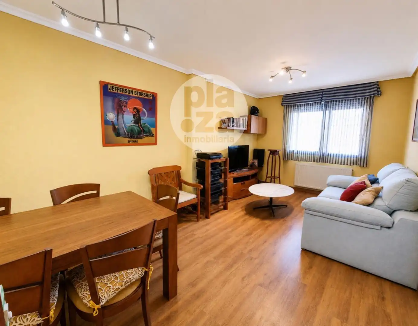 Sala de estar de Piso en venta en San Mamés de Burgos con Calefacción y Trastero