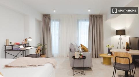 Photo 3 of Study to share in Centro Histórico, Málaga