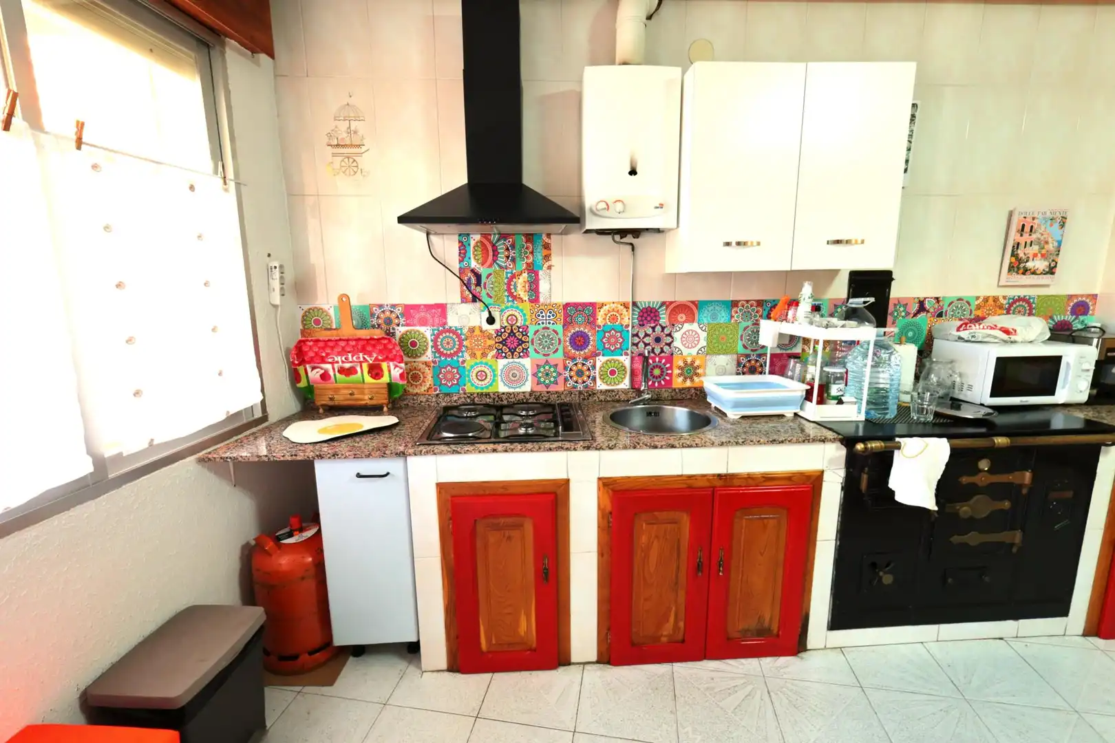Cocina de Casa adosada en venta en Cacabelos con Calefacción y Balcón