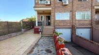 Exterior view of Single-family semi-detached for sale in Arroyomolinos (Madrid)  with Air Conditioner, Heating and Private garden
