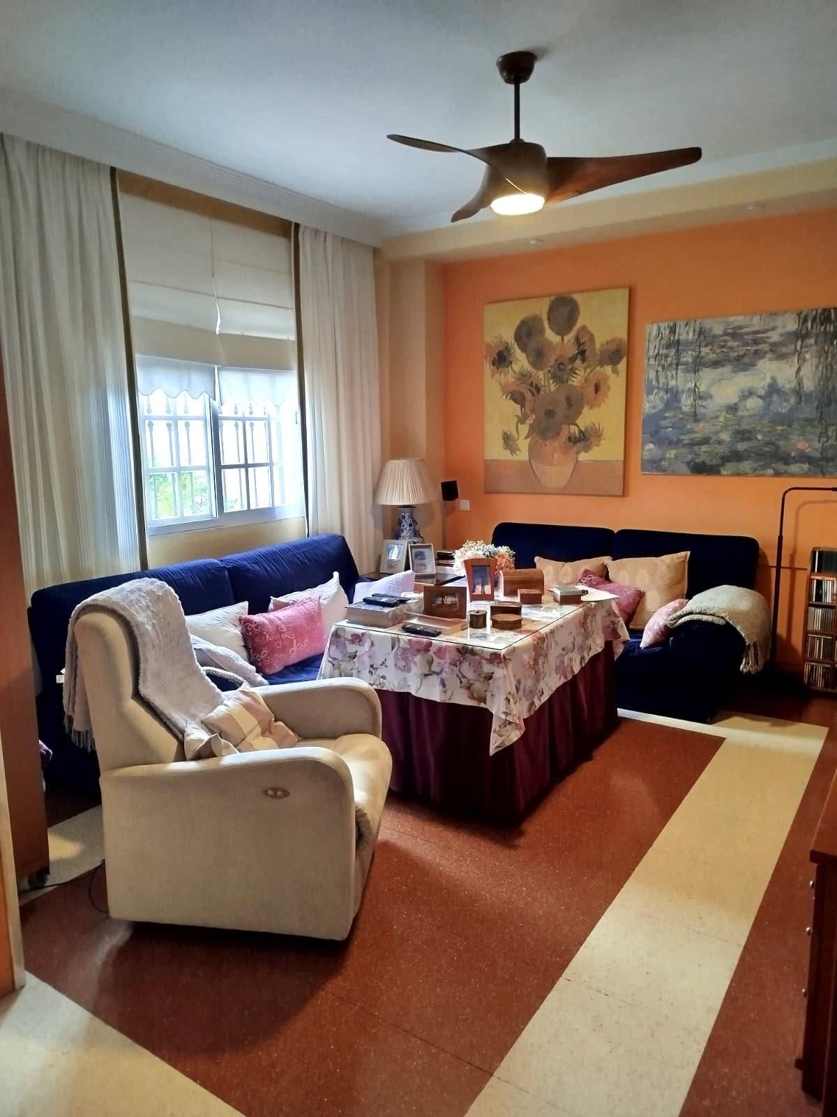 Sala d'estar de Àtic en venda en Camas amb Aire condicionat, Terrassa i Traster