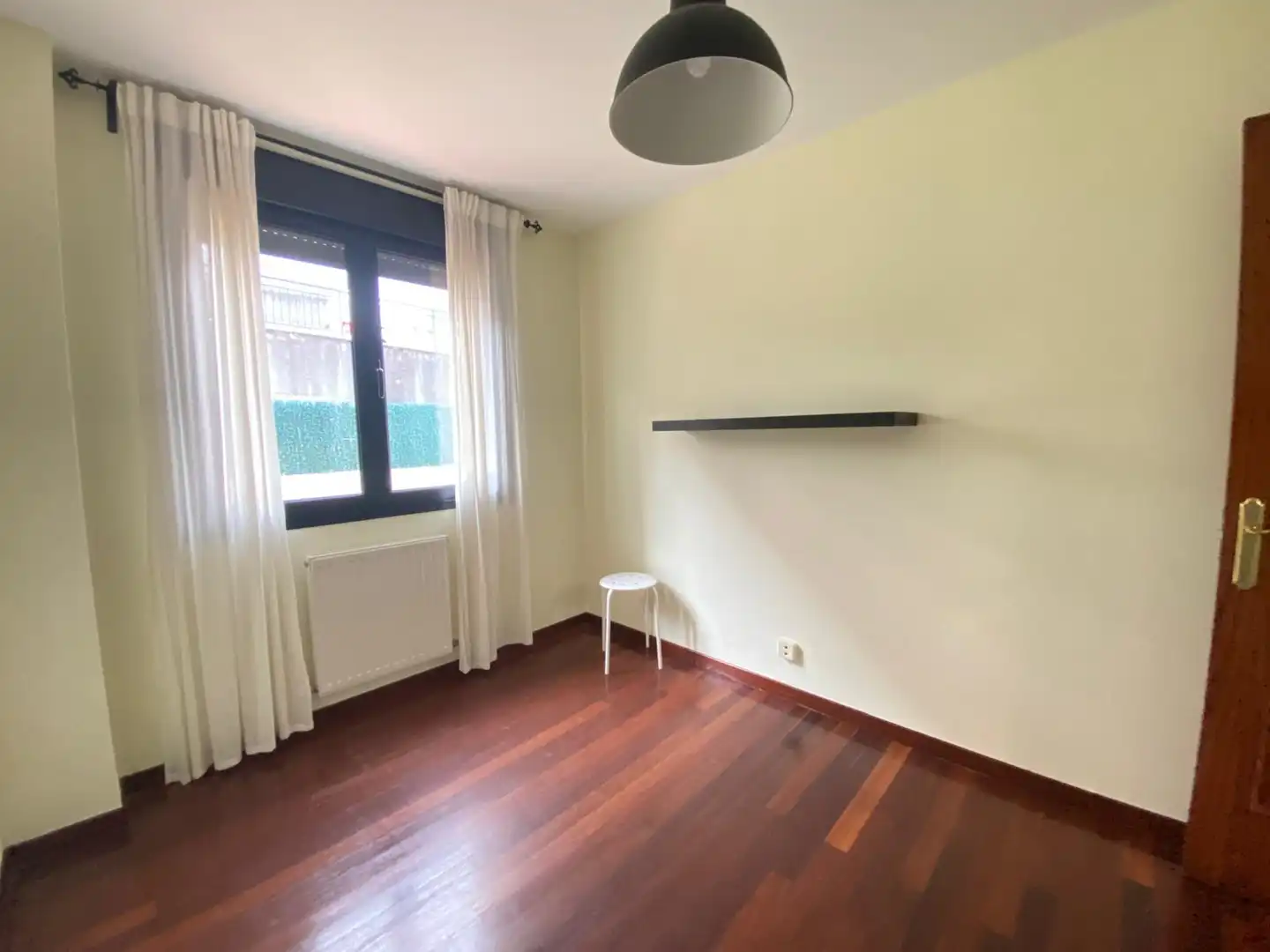Dormitori de Planta baixa en venda en Castro-Urdiales amb Jardí privat i Piscina comunitària