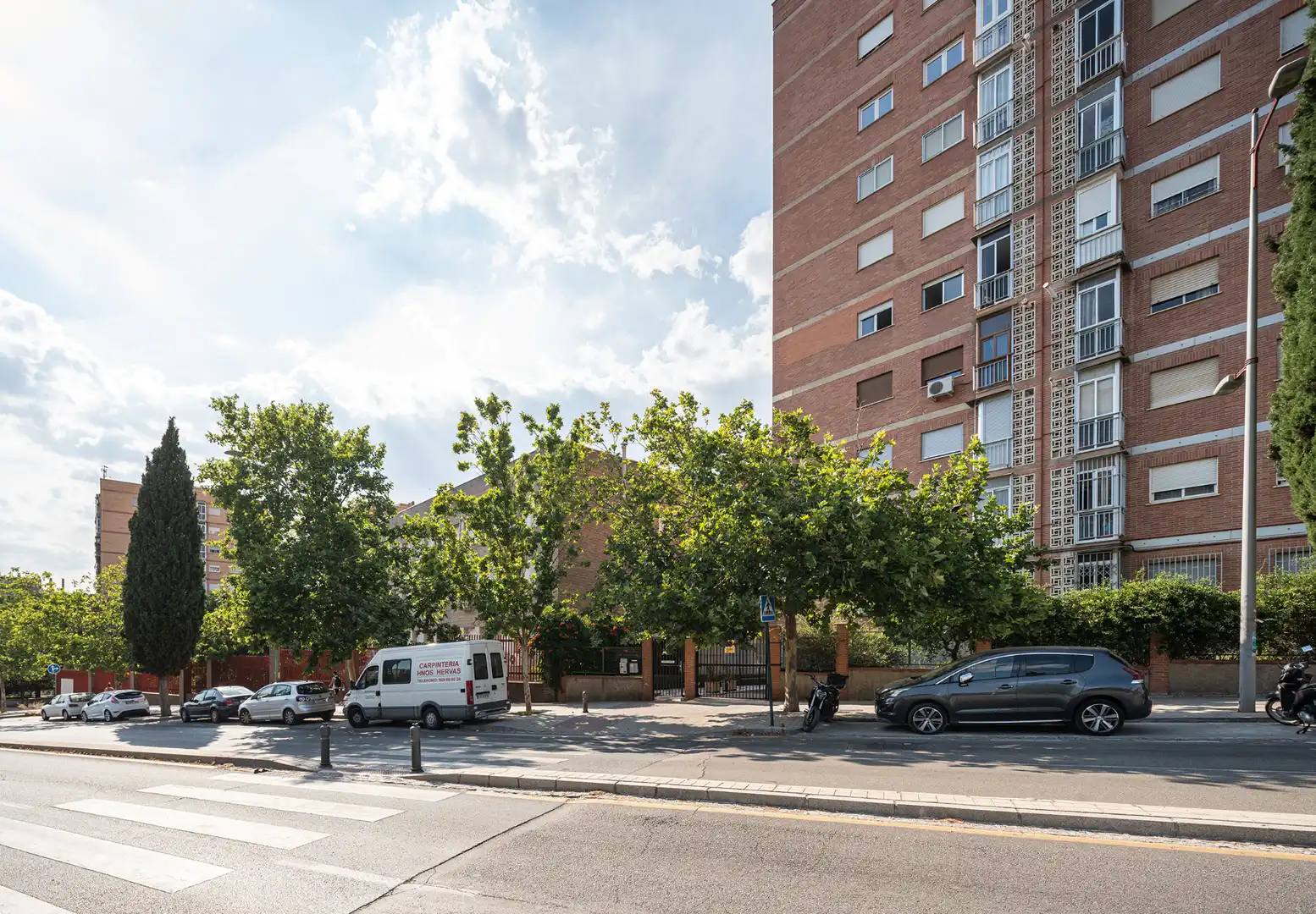Exterior view of Flat for sale in Granada  with Air Conditioner, Parquet flooring and Terrace