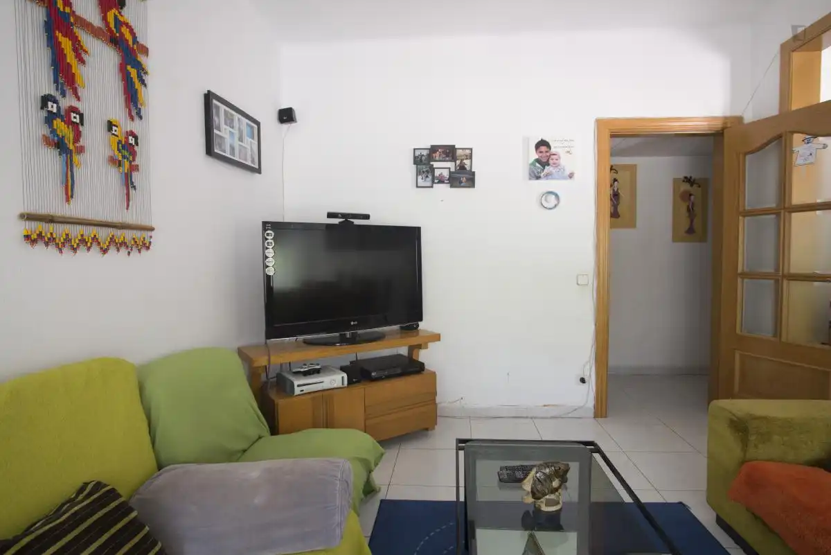 Sala de estar de Apartamento para compartir en Barcelona con Aire acondicionado, Calefacción y Amueblado