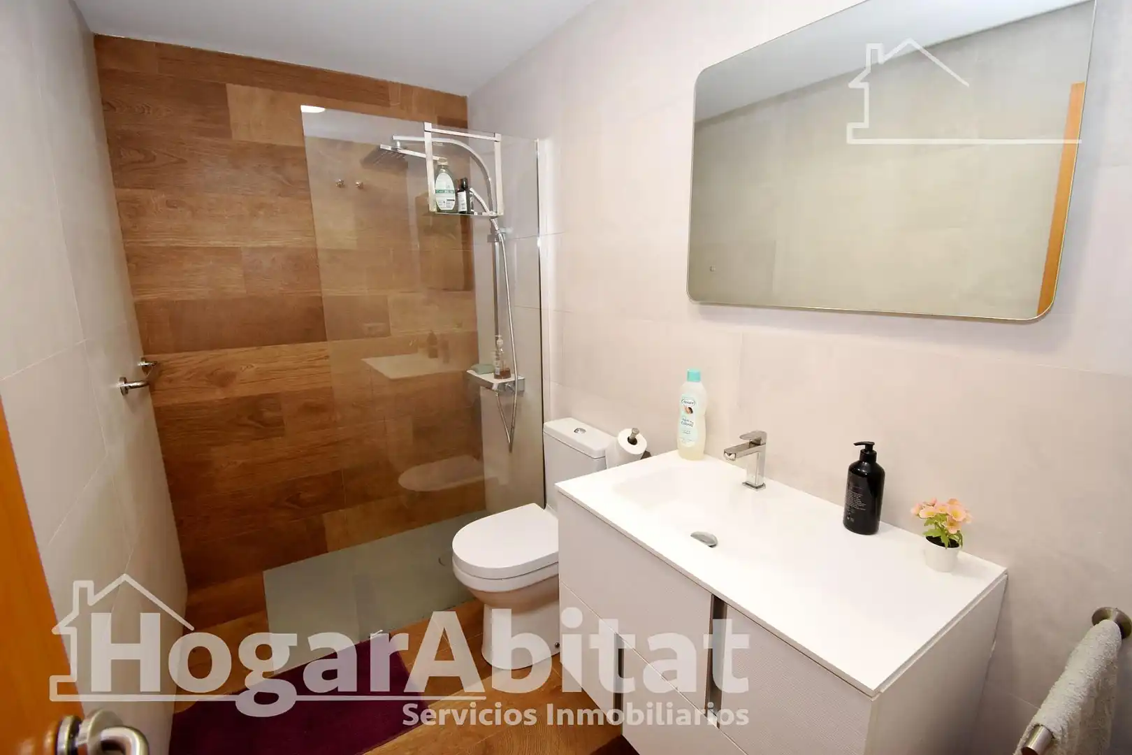 Badezimmer von Dachboden zum Verkauf in Burriana / Borriana mit Klimaanlage, Heizung und Terrasse