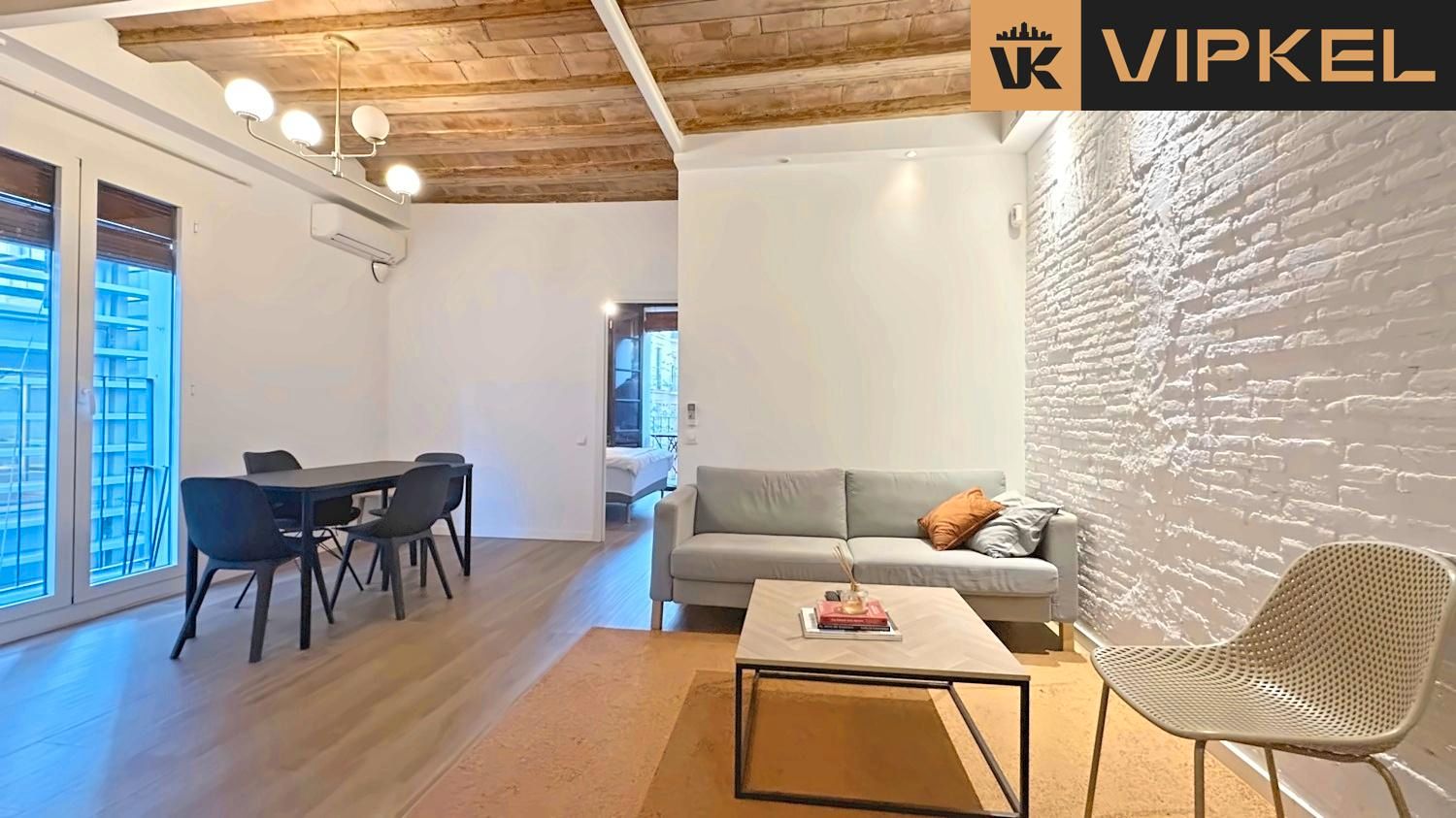 Sala d'estar de Pis en venda en  Barcelona Capital amb Aire condicionat, Calefacció i Parquet