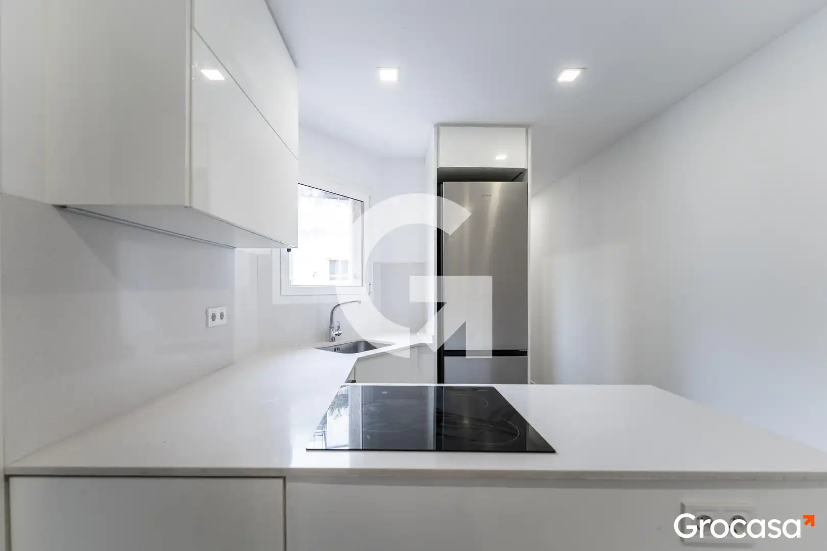 Cocina de Piso en venta en L'Hospitalet de Llobregat con Aire acondicionado, Calefacción y Horno