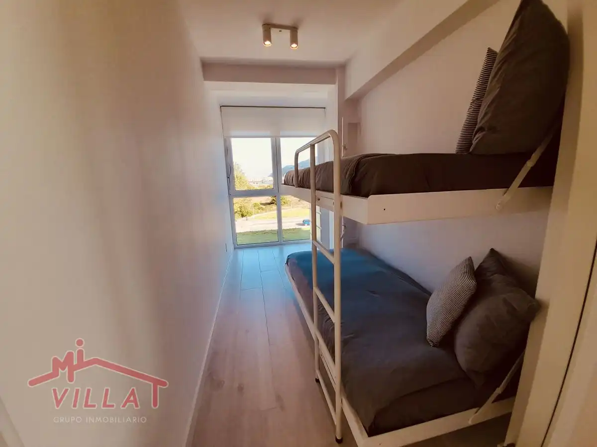 Schlafzimmer von Wohnung zur Miete in Laredo mit Heizung und Möbliert