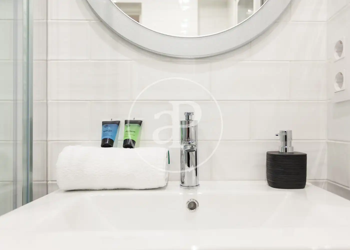 Baño de Piso en venta en Barcelona con Aire acondicionado, Calefacción y Amueblado