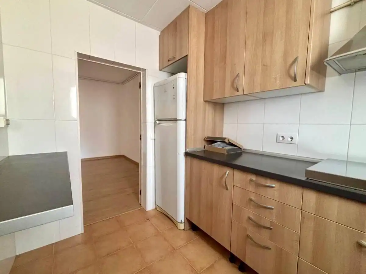 Küche von Wohnung zum Verkauf in Montgat mit Klimaanlage und Terrasse