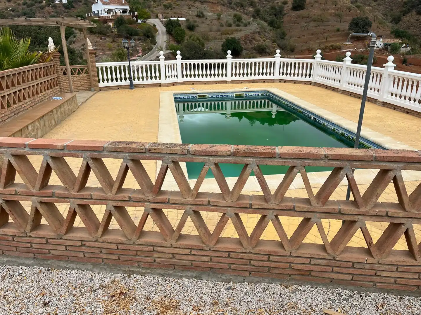 Schwimmbecken von Country house zur Miete in Riogordo mit Privatgarten, Schwimmbad und Möbliert