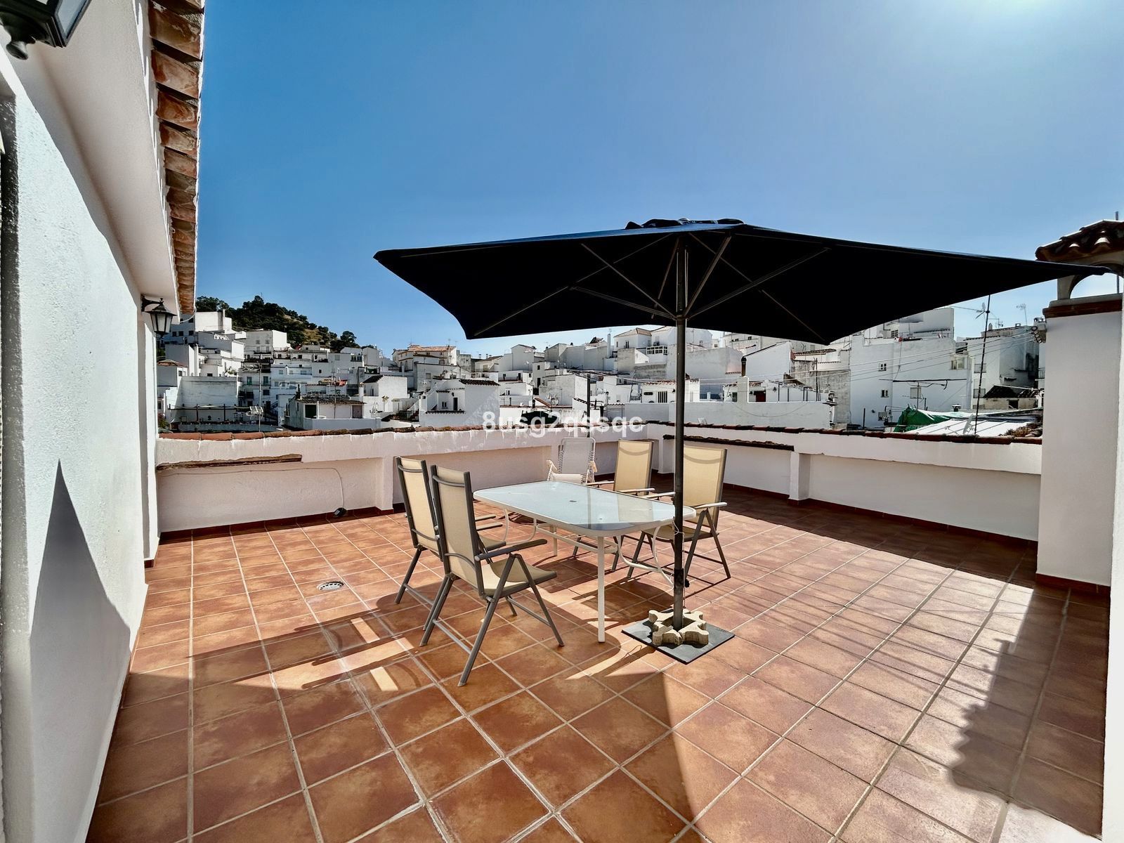 Terrace of Flat for sale in Istán  with Air Conditioner, Terrace and Furnished