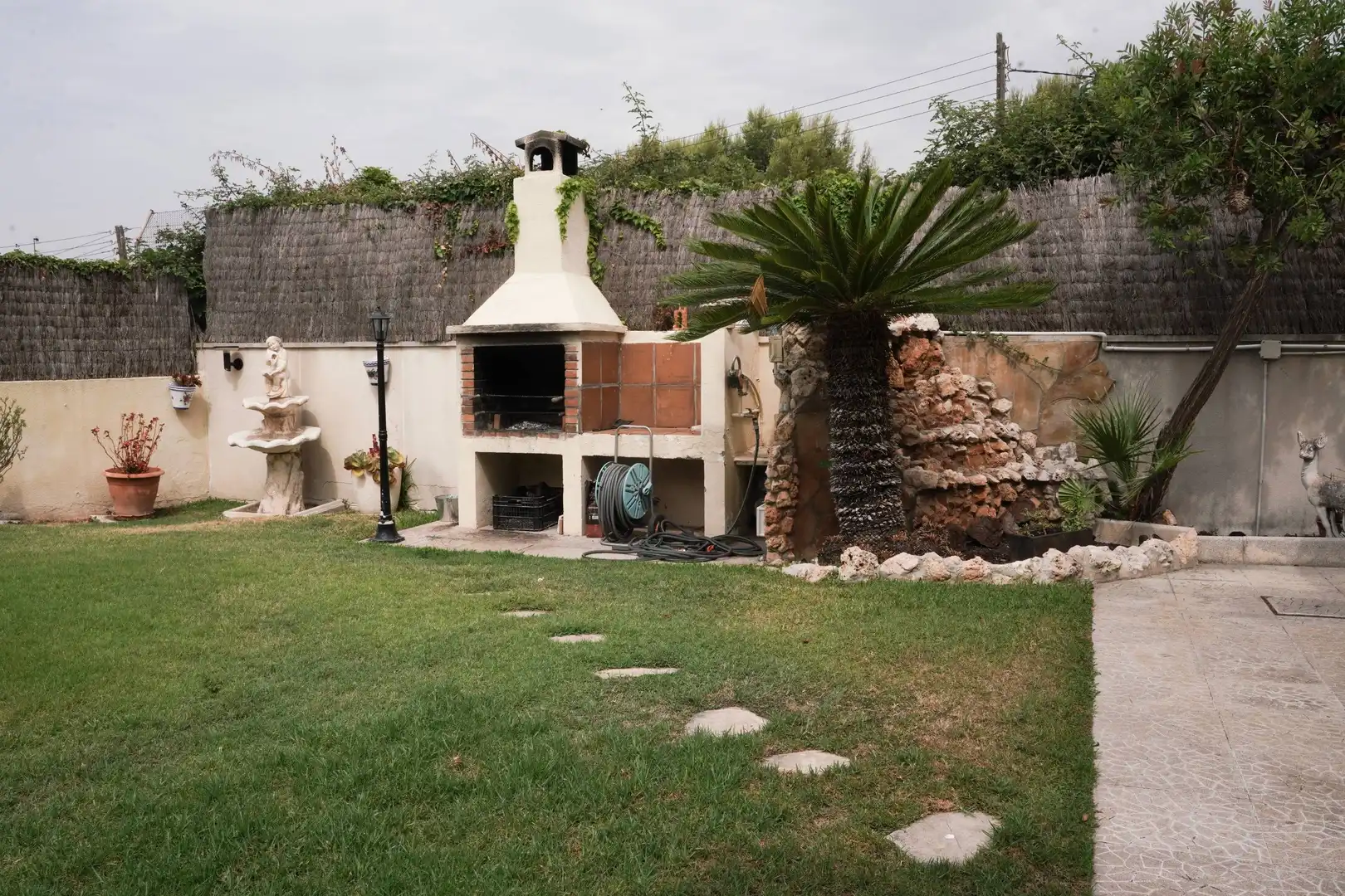 Jardí de Casa o xalet en venda en Cunit amb Terrassa, Piscina i Moblat