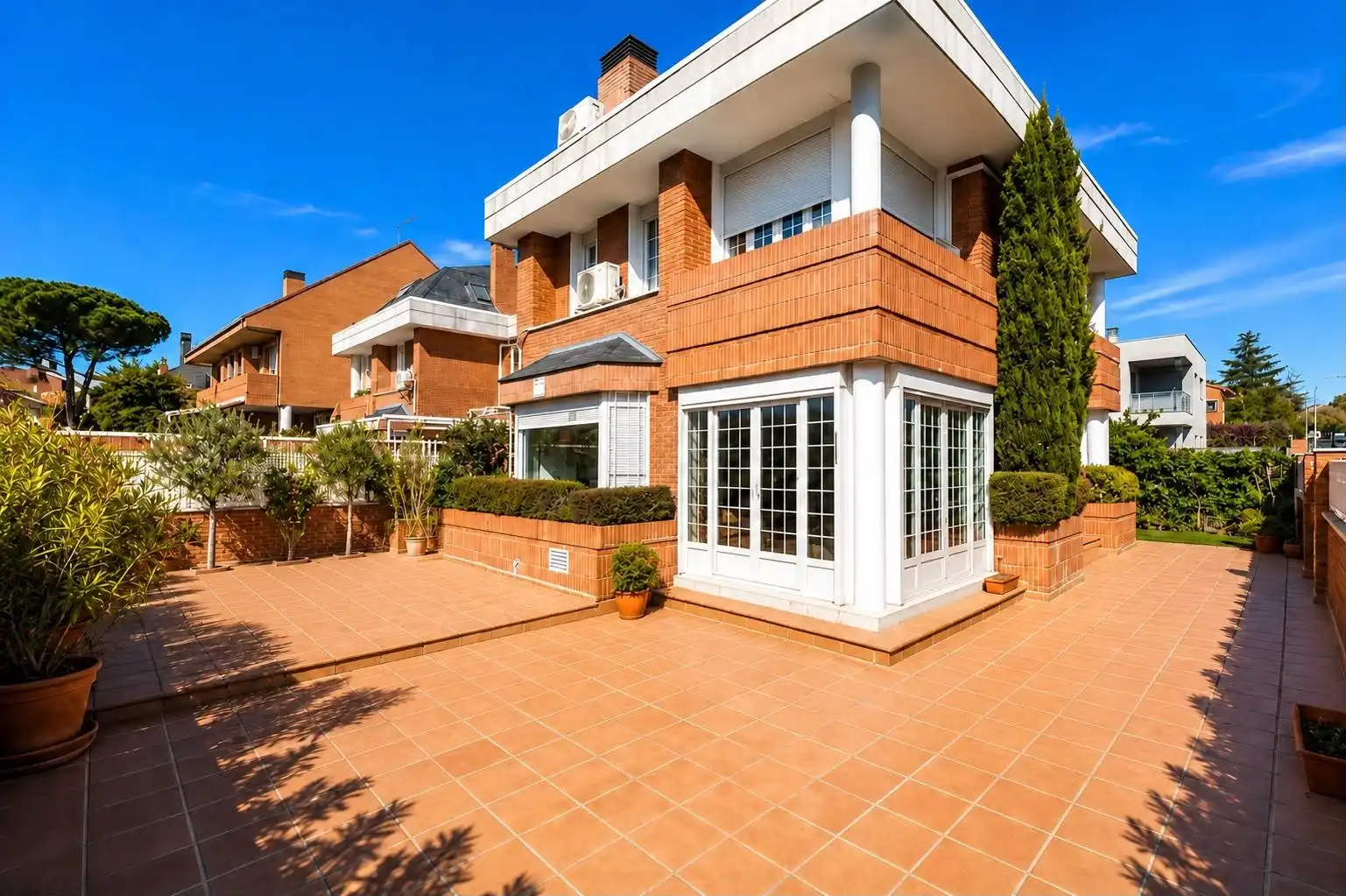 Exterior view of Detached homes for sale in Madrid  with Air Conditioner, Heating and Private garden