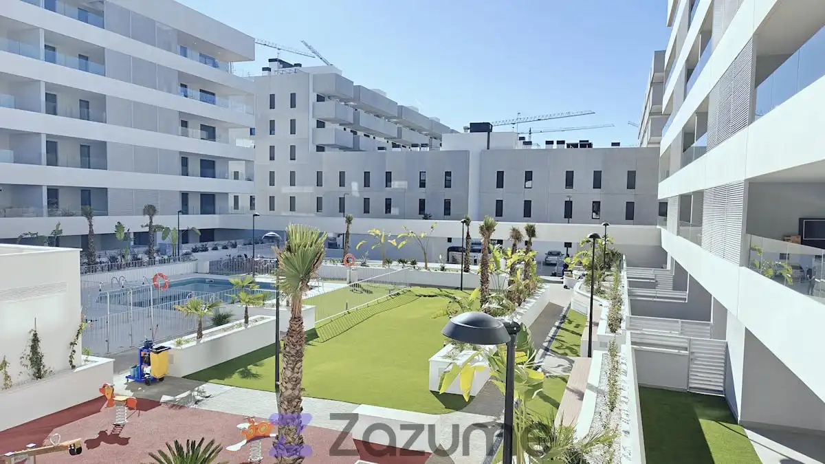 Flat for rent in Calle Haití, Palmas Altas