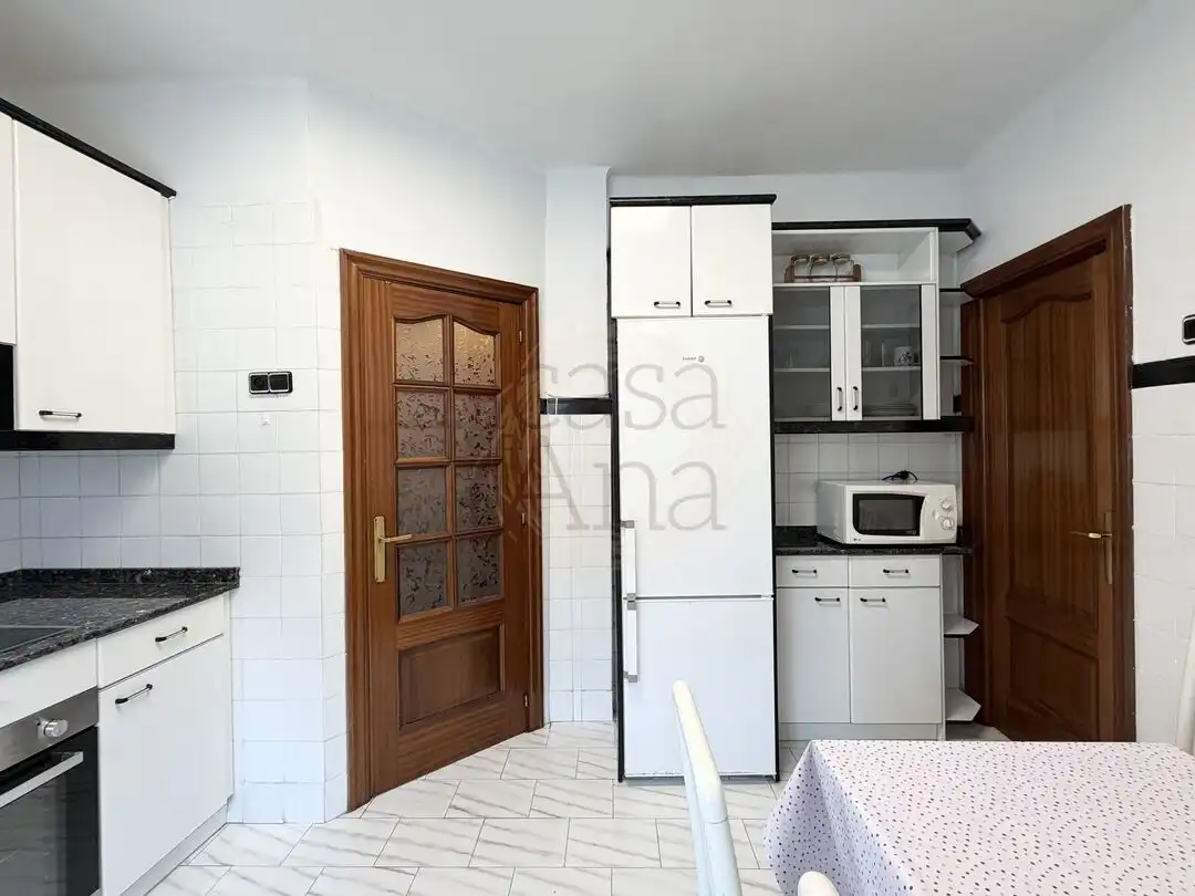 Küche von Wohnung zum Verkauf in Bilbao  mit Heizung und Balkon