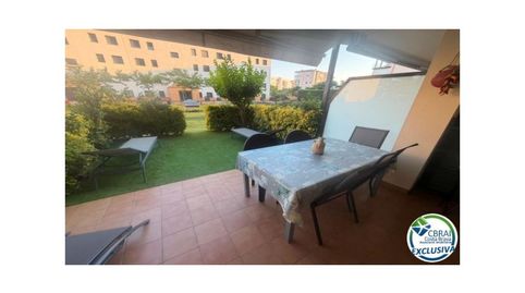 Foto 2 de Piso en venta en Calle de Joanot Martorell, 25, Salatar, Roses