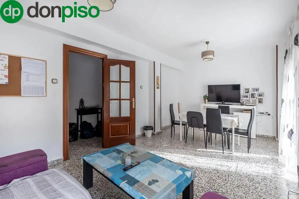 Sala de estar de Piso en venta en Granada